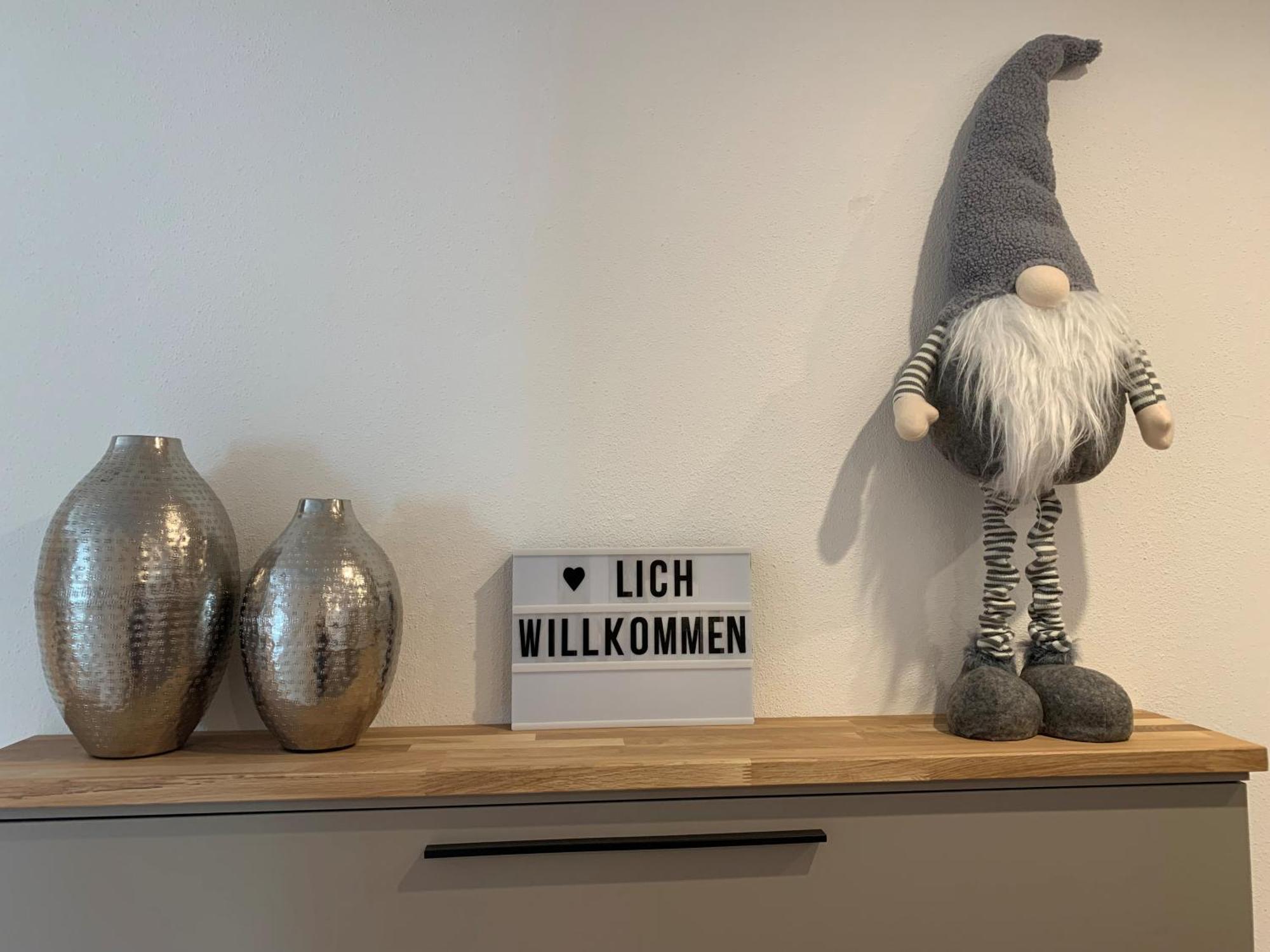 Fe Wo Brunnen - 120 Qm - Ruhige Lage - Viel Natur- Komfortabel - Grosser Balkon Und Garten Memmingen Esterno foto